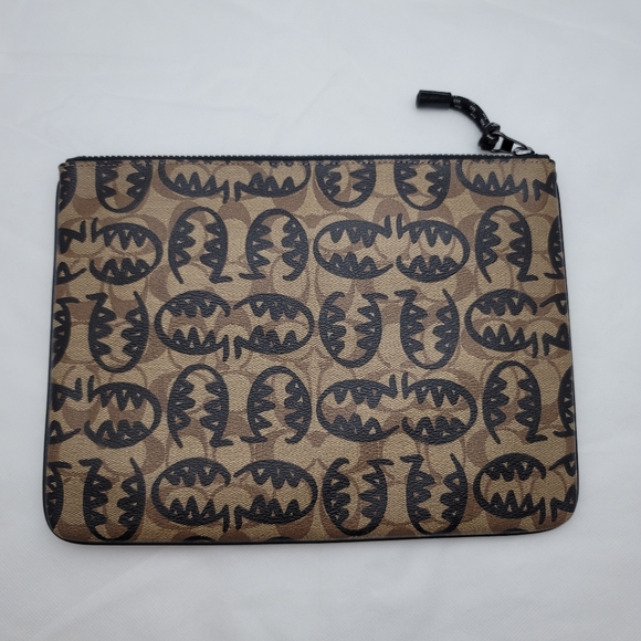 *Sample* Coach Large Pouch In Signature Canvas With Rexy By Guang Yu - Picture 2 of 10